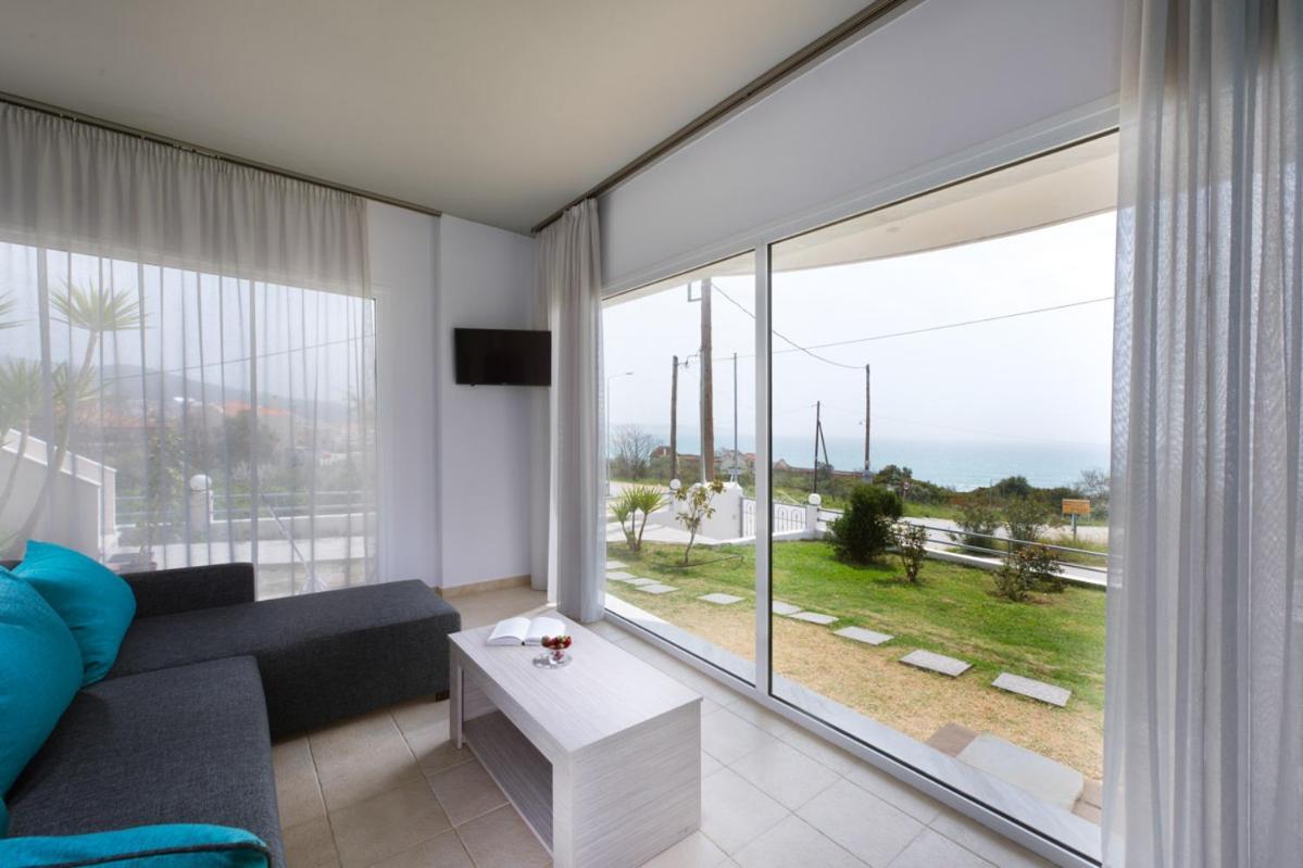 Вилла El Mare Seaside Retreats - Bespoke Luxury Getaways Лименария Экстерьер фото